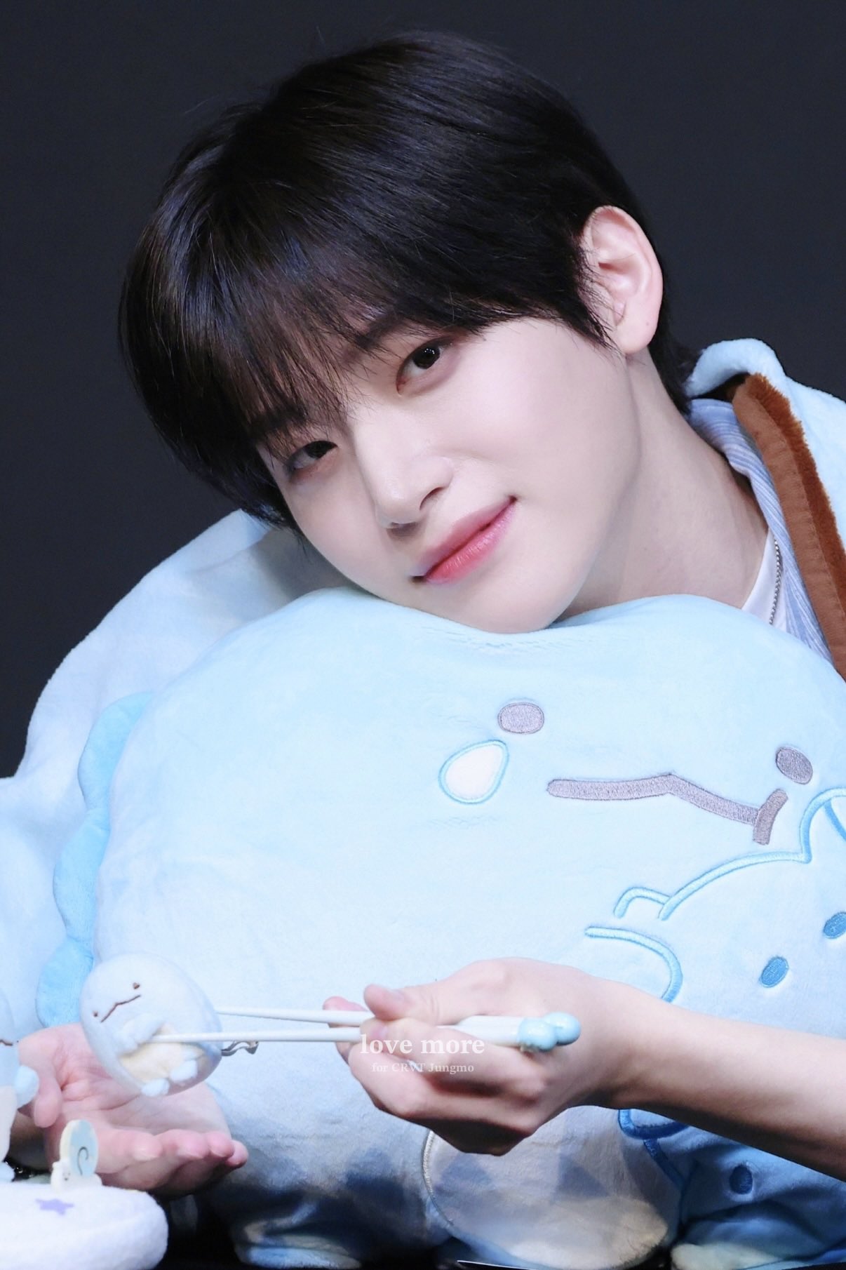[잡담] 너무 귀엽다...🩵 | 인스티즈