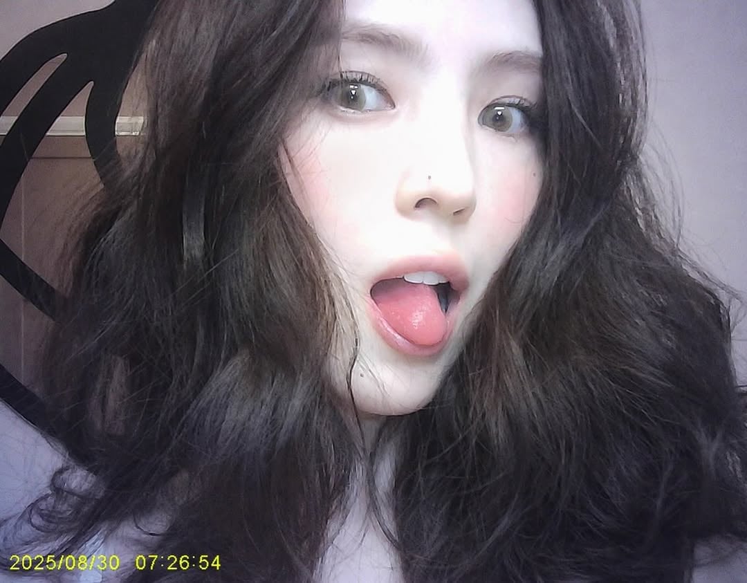 [잡담] 한소희 인스타 너무 아름답다 | 인스티즈