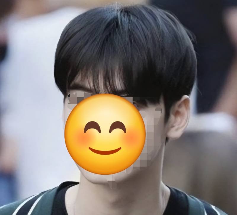 [잡담] 너네 이성 짧은머리 vs 약간 기장있는 머리 뭐했으면 좋겠어? | 인스티즈