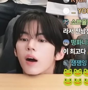 [잡담] 도훈 구석에서 넘 커엽당.. | 인스티즈