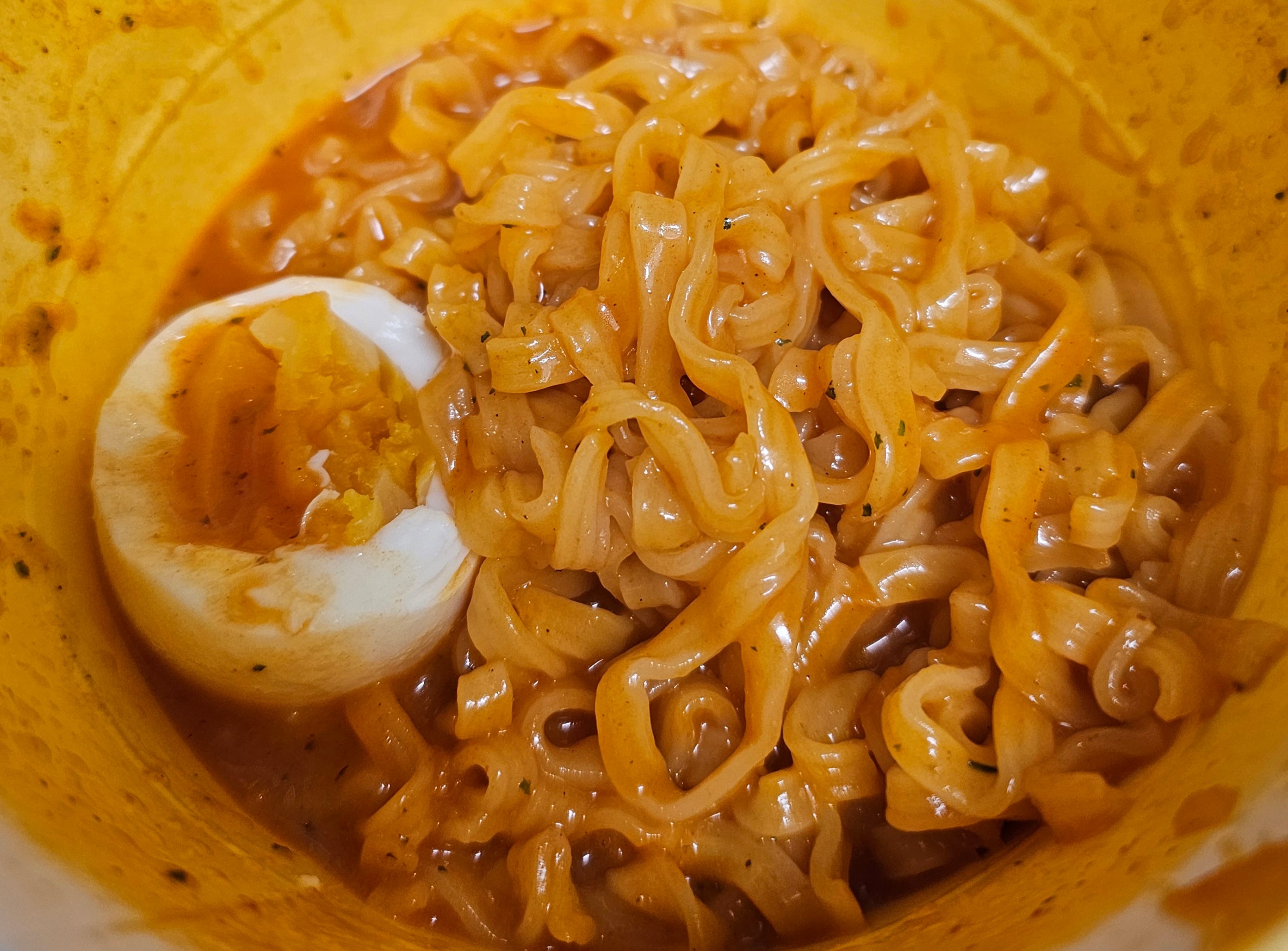 [잡담] 신라면 로제 너무 맛있어서 이틀 연속으로 먹음.... | 인스티즈