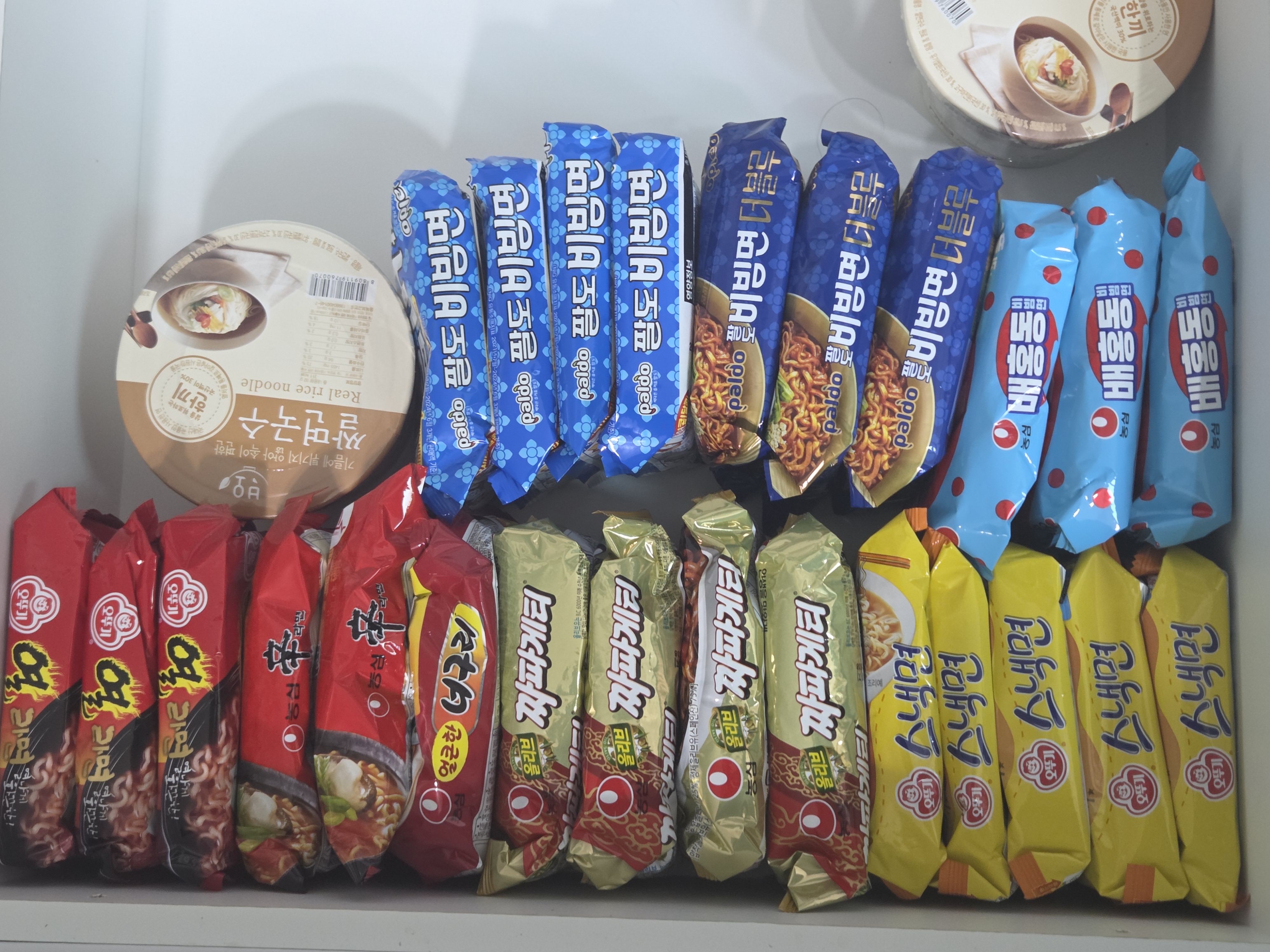 [잡담] 얘들아 무슨 라면 먹을까 골라줘 | 인스티즈