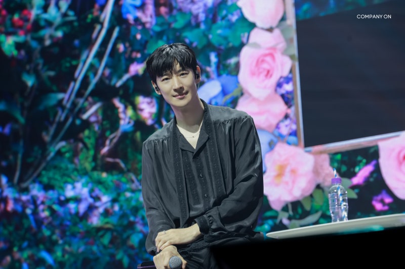 [잡담] 이제훈) 260609 이제훈 홍콩 20주년 팬미팅 현장 비하인드 사진들 | 인스티즈