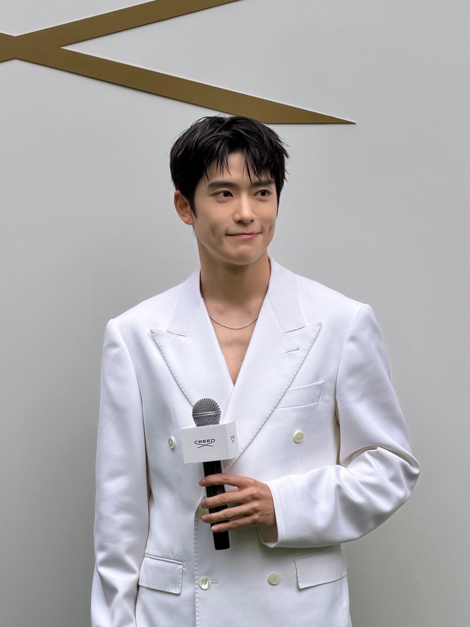 [잡담] 재현은 ㄹㅇ 나라 하나 가지고 있을것처럼(?) 생겼네 | 인스티즈