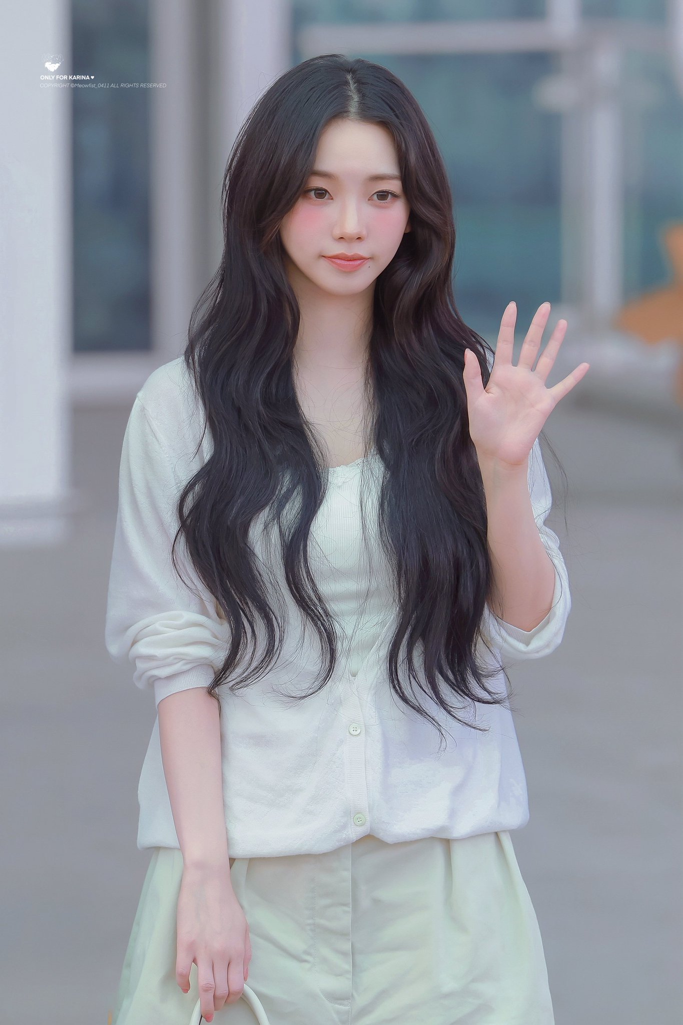 [잡담] 카리나 오늘 헤어 물결 맞지? | 인스티즈