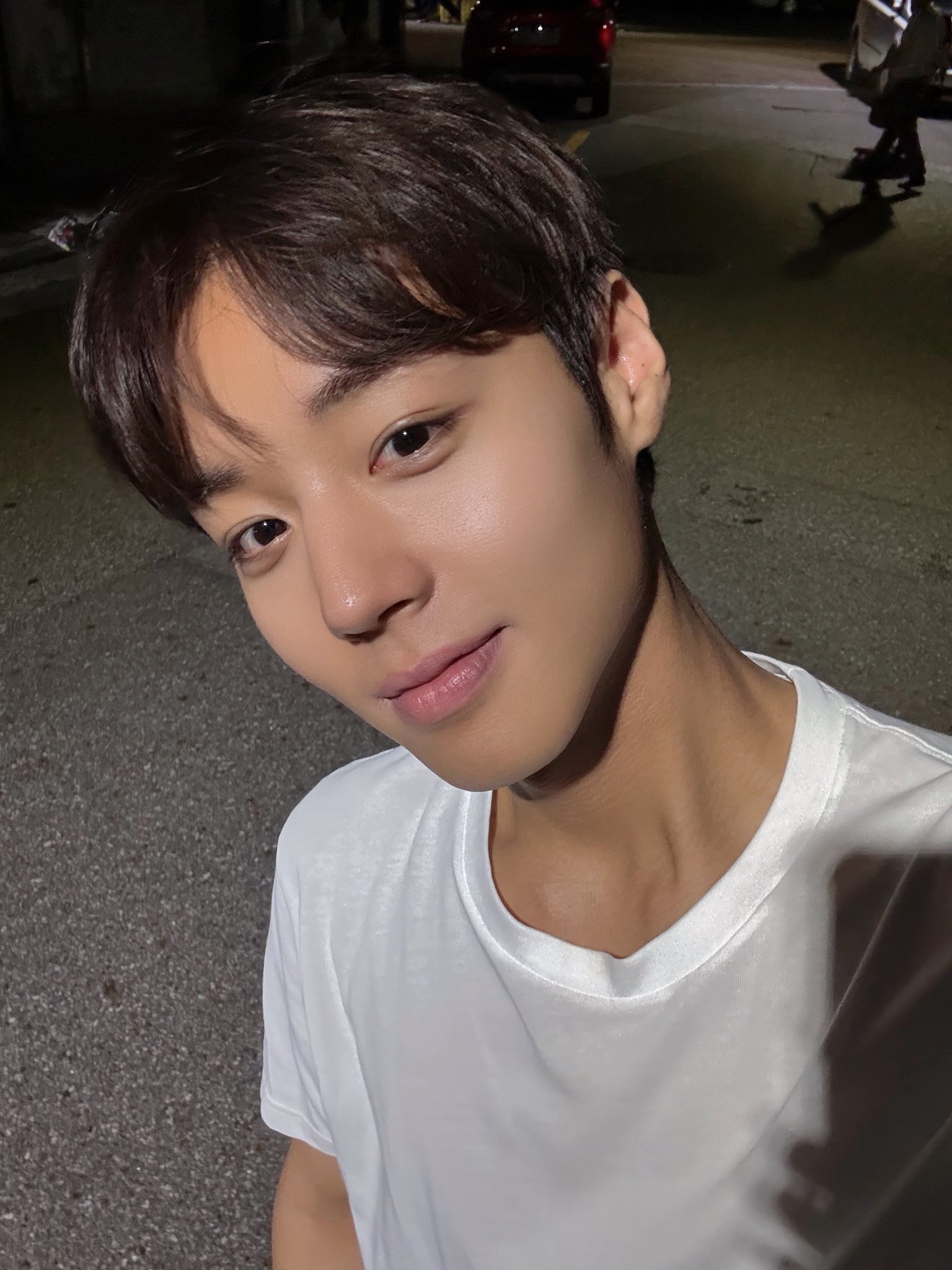 [잡담] 박지훈 자연쌍커풀 자연애교살 말안되네 ㄹㅇ | 인스티즈
