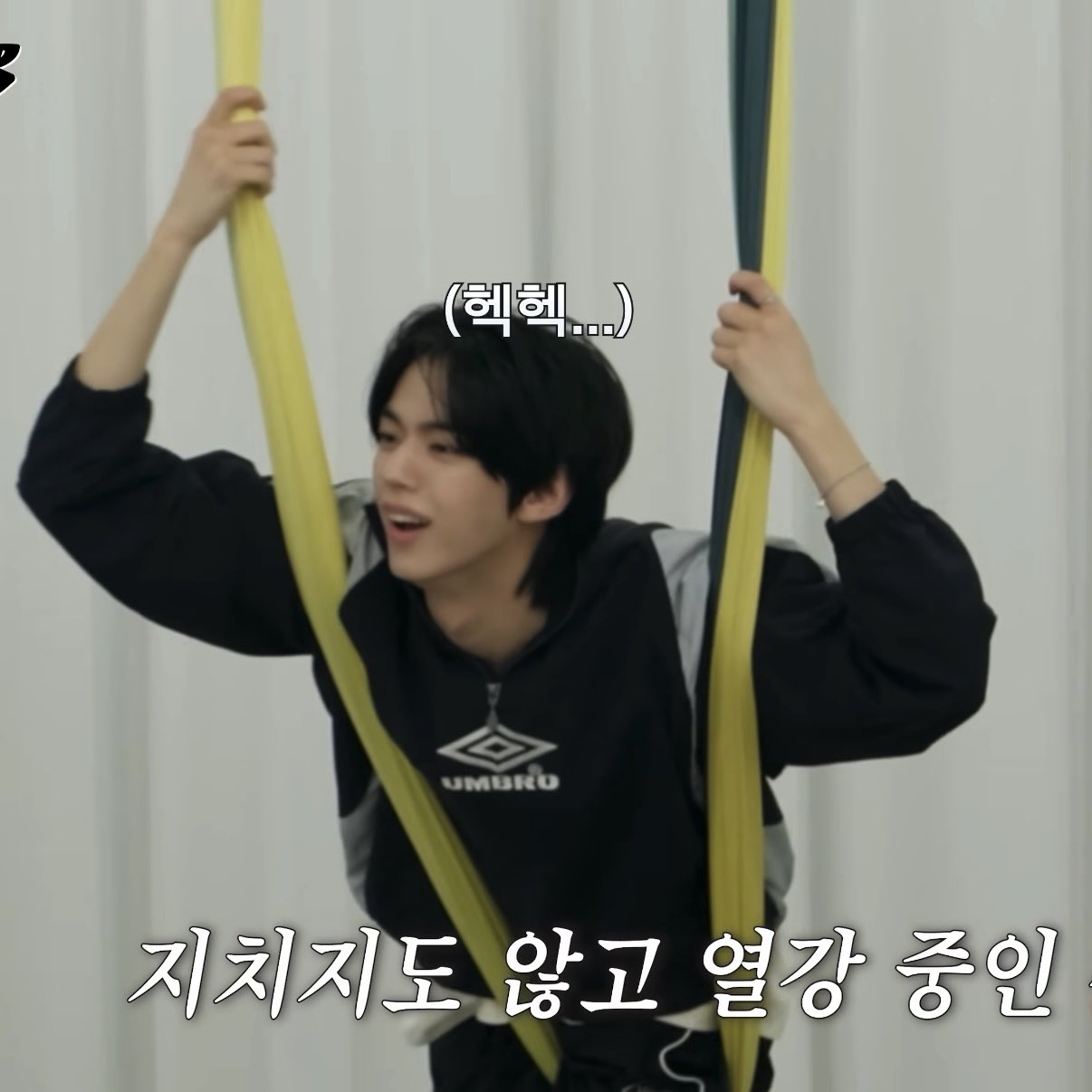 [잡담] 도훈이 어제 자컨 깜고 그 자체 🐈‍⬛ | 인스티즈