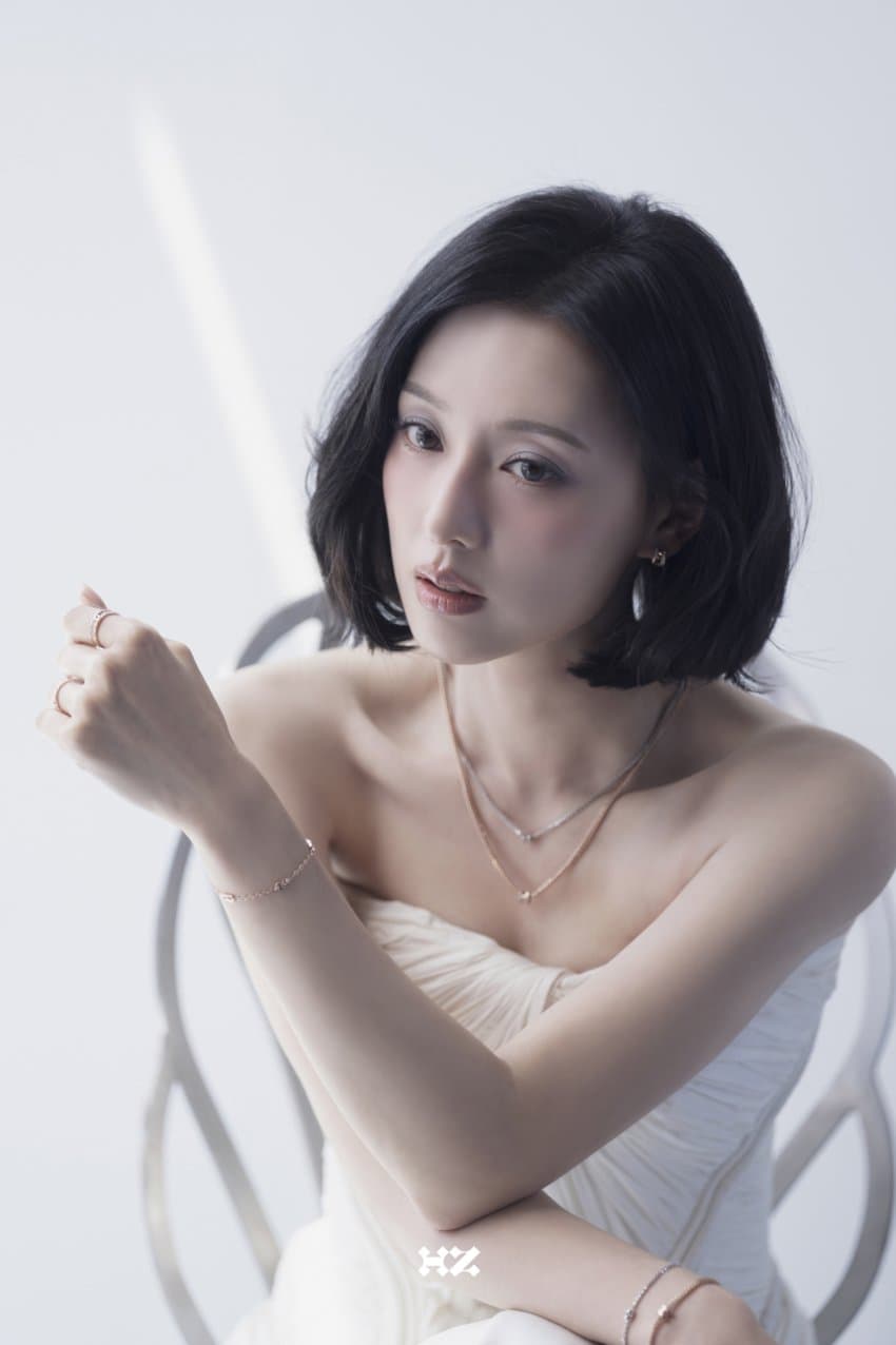 [잡담] 배우 김지원 소속사 올려준 엘르 화보 비하인드 사진들 | 인스티즈