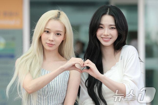[잡담] 오늘자 카리나 윈터 투샷 | 인스티즈