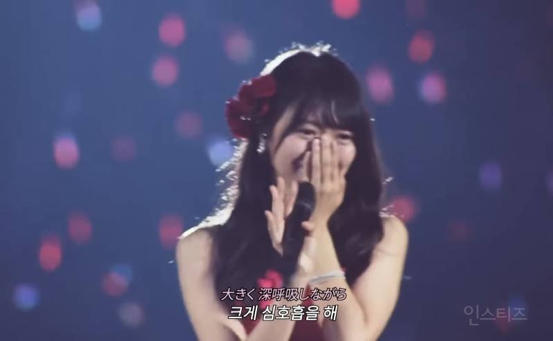 AKB48 멤버들 그룹 나갈때 표정보면 다들 미련 하나도 없어보임....JPG | 인스티즈
