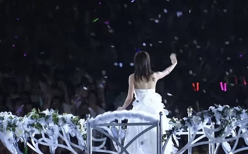 AKB48 멤버들 그룹 나갈때 표정보면 다들 미련 하나도 없어보임....JPG | 인스티즈