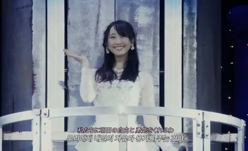 AKB48 멤버들 그룹 나갈때 표정보면 다들 미련 하나도 없어보임....JPG | 인스티즈