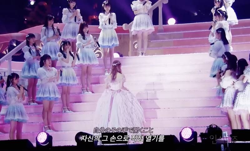 AKB48 멤버들 그룹 나갈때 표정보면 다들 미련 하나도 없어보임....JPG | 인스티즈