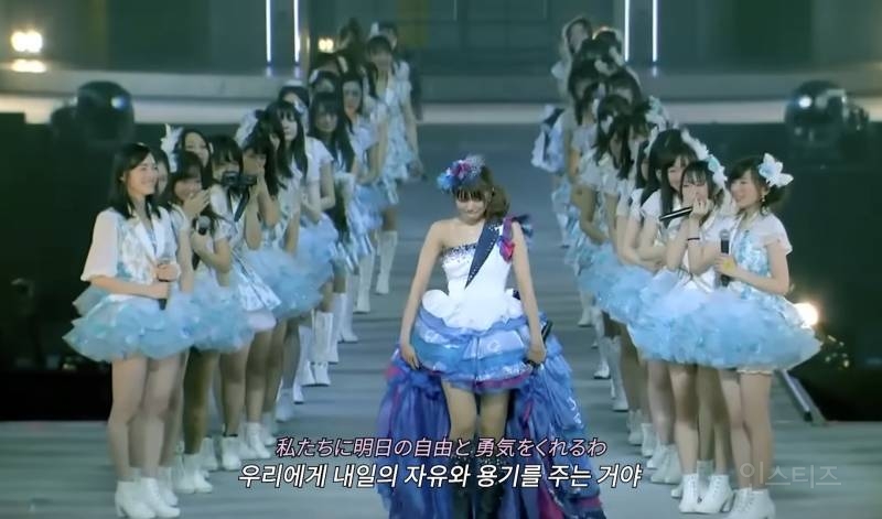 AKB48 멤버들 그룹 나갈때 표정보면 다들 미련 하나도 없어보임....JPG | 인스티즈