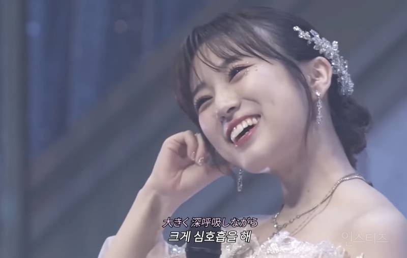 AKB48 멤버들 그룹 나갈때 표정보면 다들 미련 하나도 없어보임....JPG | 인스티즈