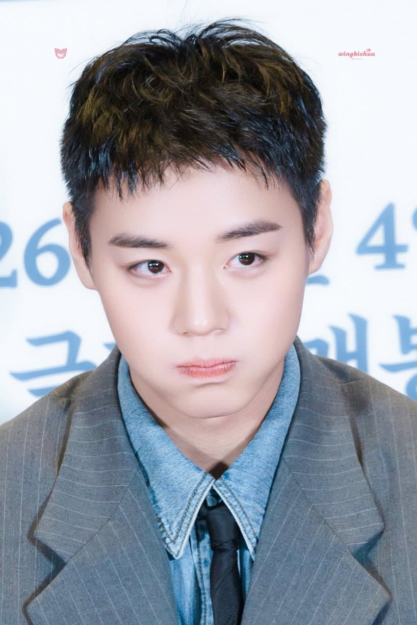 [잡담] 박지훈 짧머 본인은 왜 부끄러워하는지 모를 정도로 완내스 | 인스티즈