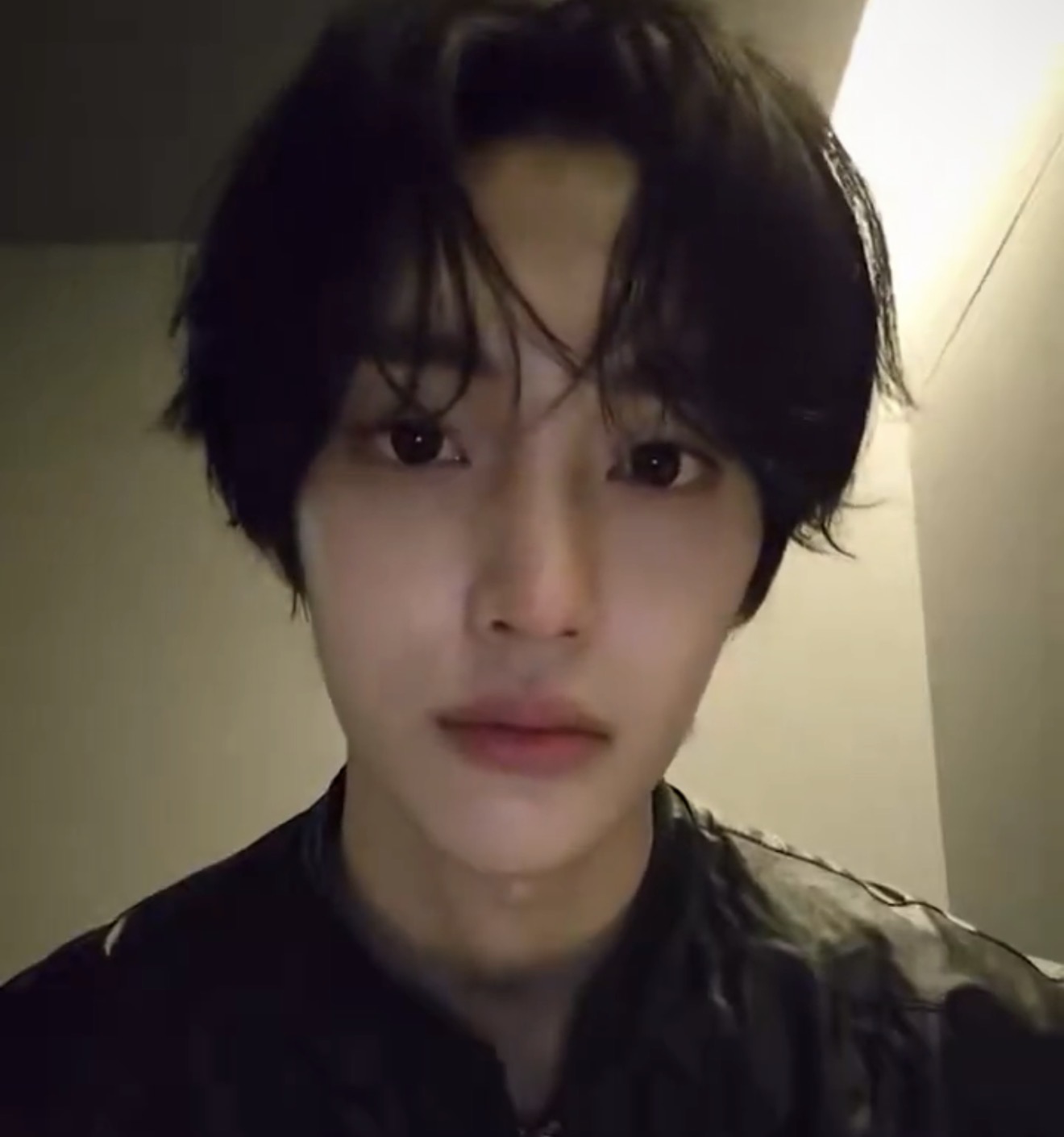[잡담] 원빈 눈코입 진짜 크다 | 인스티즈
