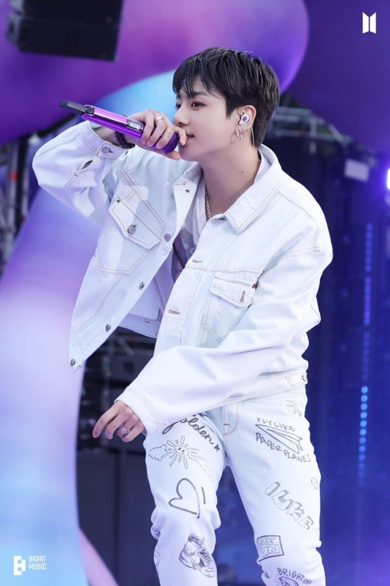 [정보/소식] 방탄소년단 정국, 'Euphoria' 스포티파이 7억 스트리밍 돌파 | 인스티즈