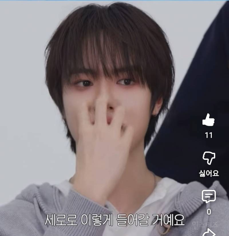 입이 커서 세로로 다이제가 들어간다는 아이돌..jpg | 인스티즈