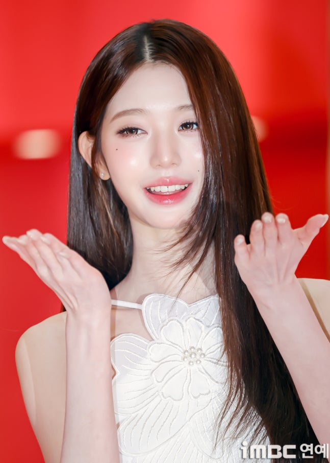[잡담] 260611 메디큐브 행사 참석한 장원영 기사사진 | 인스티즈