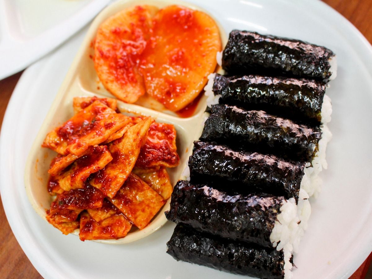 [정보/소식] (ELLE)정국도 방문한 BTS 부산 콘서트장 근처 사직 맛집 4 | 인스티즈