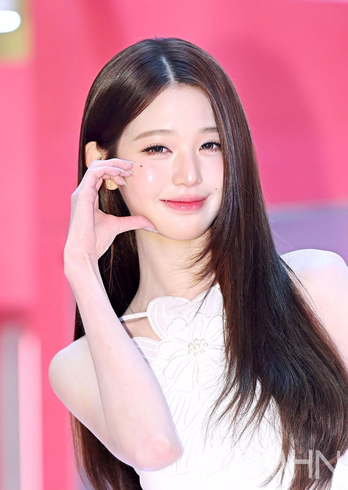 [잡담] 원영이 진짜 다 쩔지만 피부 진짜 신기해 | 인스티즈