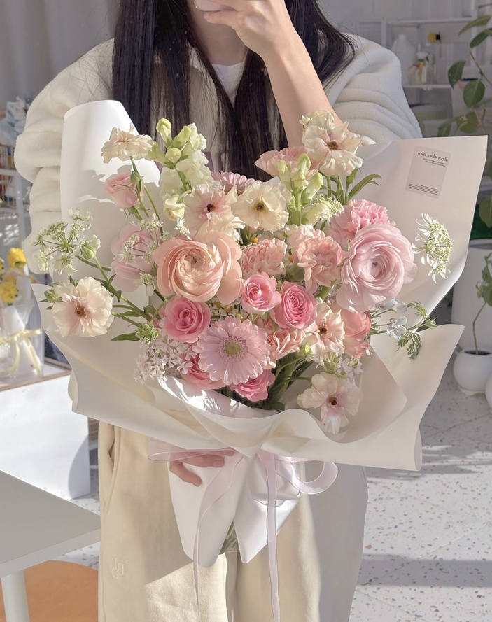 [잡담] 엄마 환갑 꽃 골라줄 사람..♥ | 인스티즈