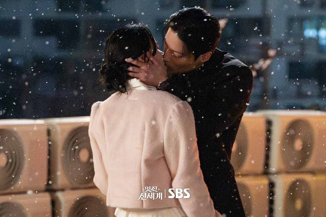 [정보/소식] 멋진신세계) @ : 엔딩에 얼굴이 딱 밝혀지는 장면에그 노래가 나오면? 아 너무 좋다;;; | 인스티즈