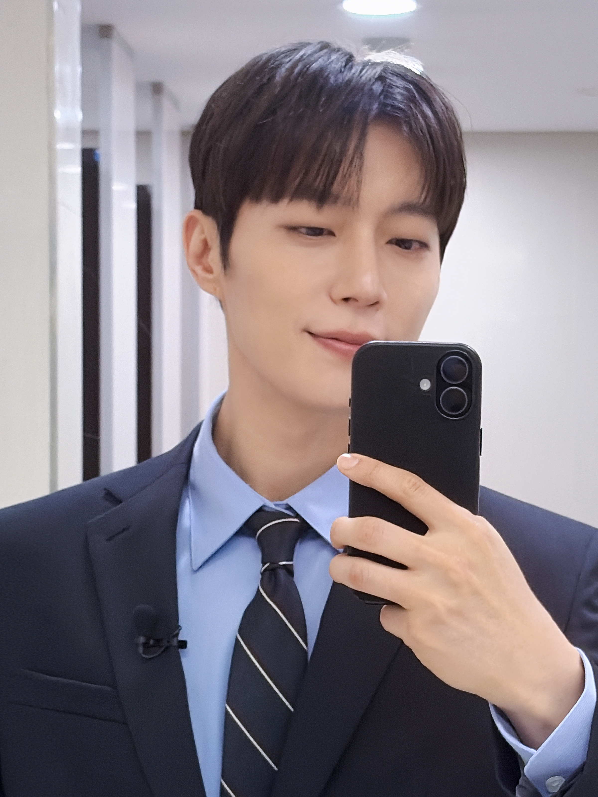 [잡담] 📢내일 오전 10시(예정) 윤두준 월드컵 입중계 | 인스티즈