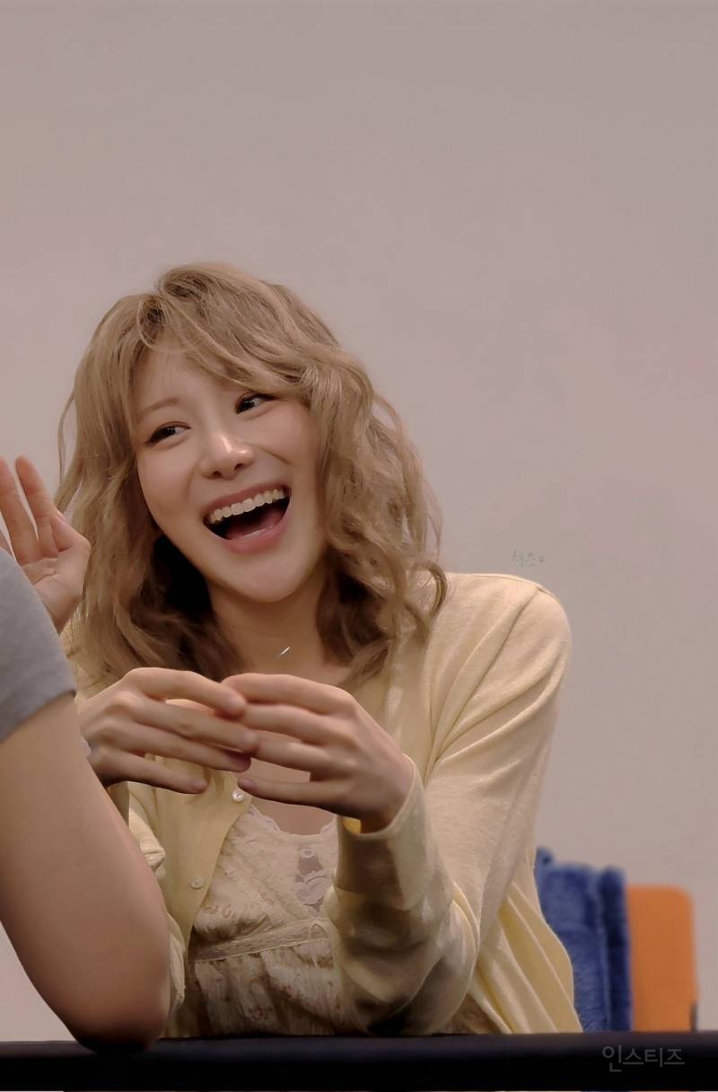 인생 머리라는 반응 많은 이채연 히피펌.jpg | 인스티즈