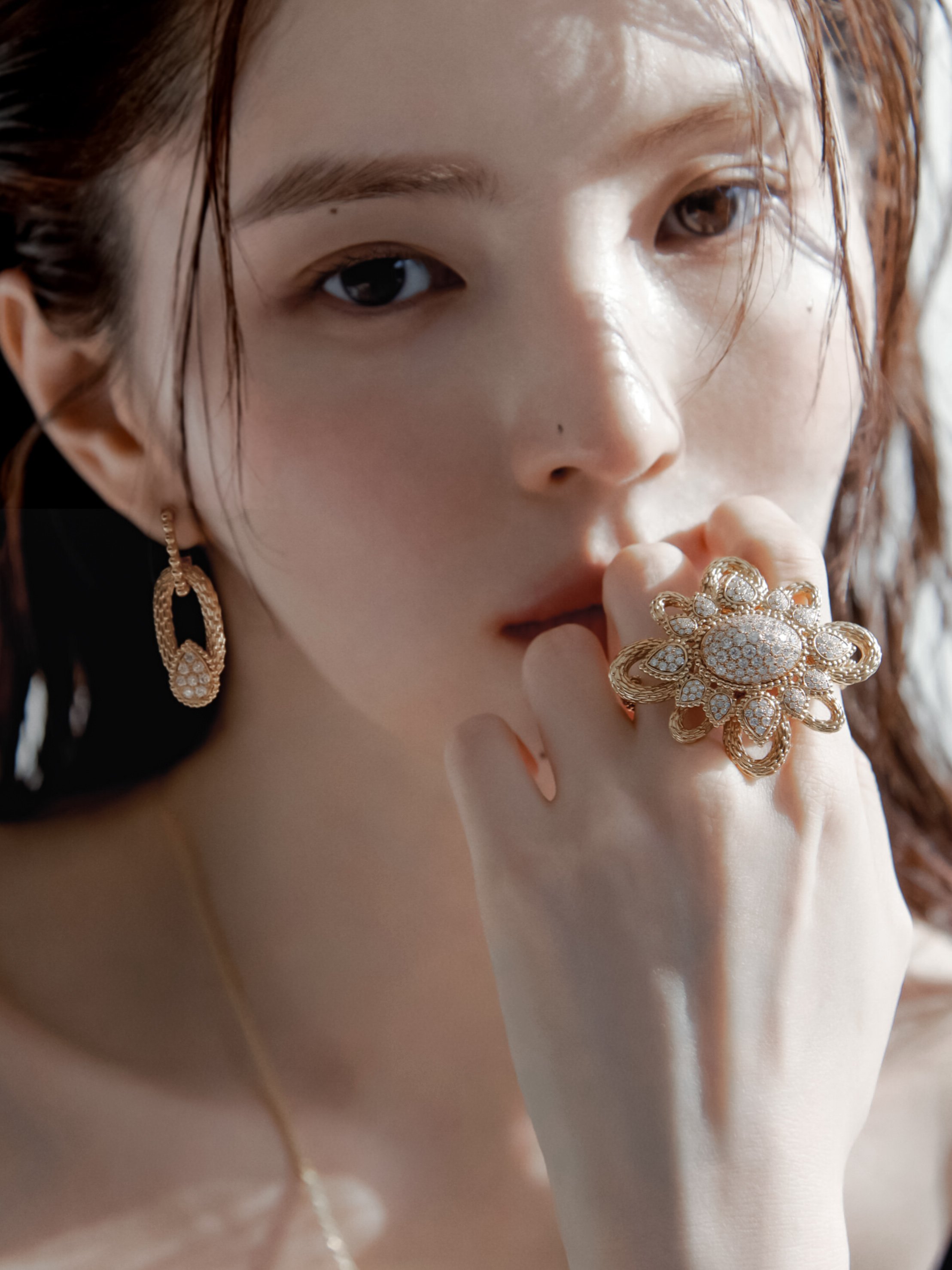 [잡담] 오늘 한소희 잡지화보 뜬거 W | 인스티즈