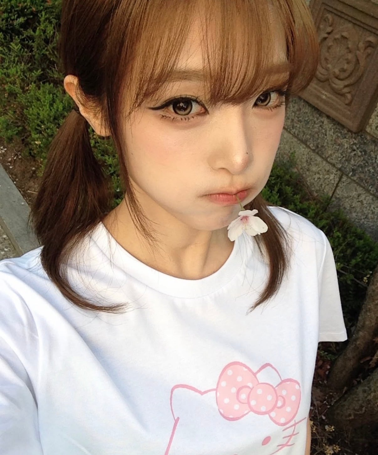 [잡담] 예나 쌍꺼풀은 인아웃 맞지 | 인스티즈