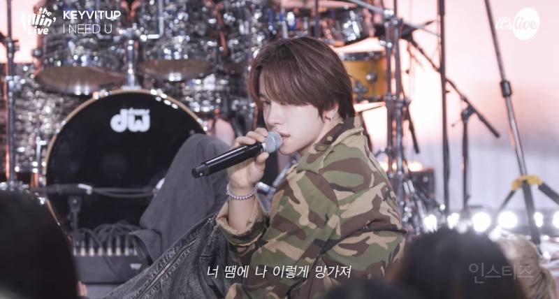 방탄소년단 노래 핸드마이크 생 라이브로 말아 준 남돌.jpg | 인스티즈