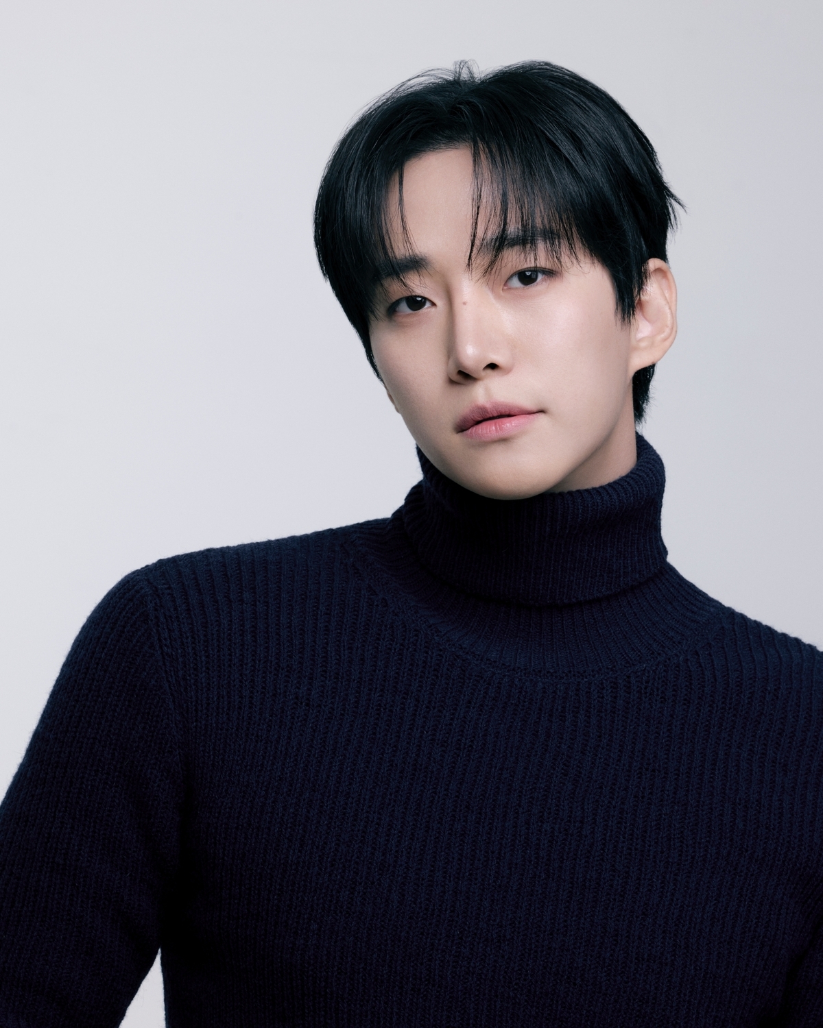 [정보/소식] [단독] '흥행 보증수표' 이준호, '물의 神' 된다… '주한이국대사관' 주인공 | 인스티즈