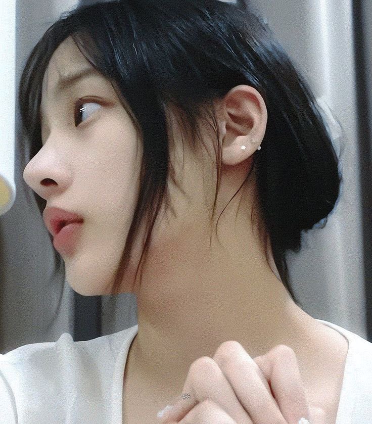 [잡담] 뉴진스 민지 이런 맑은 화장 진짜 잘어울려 | 인스티즈