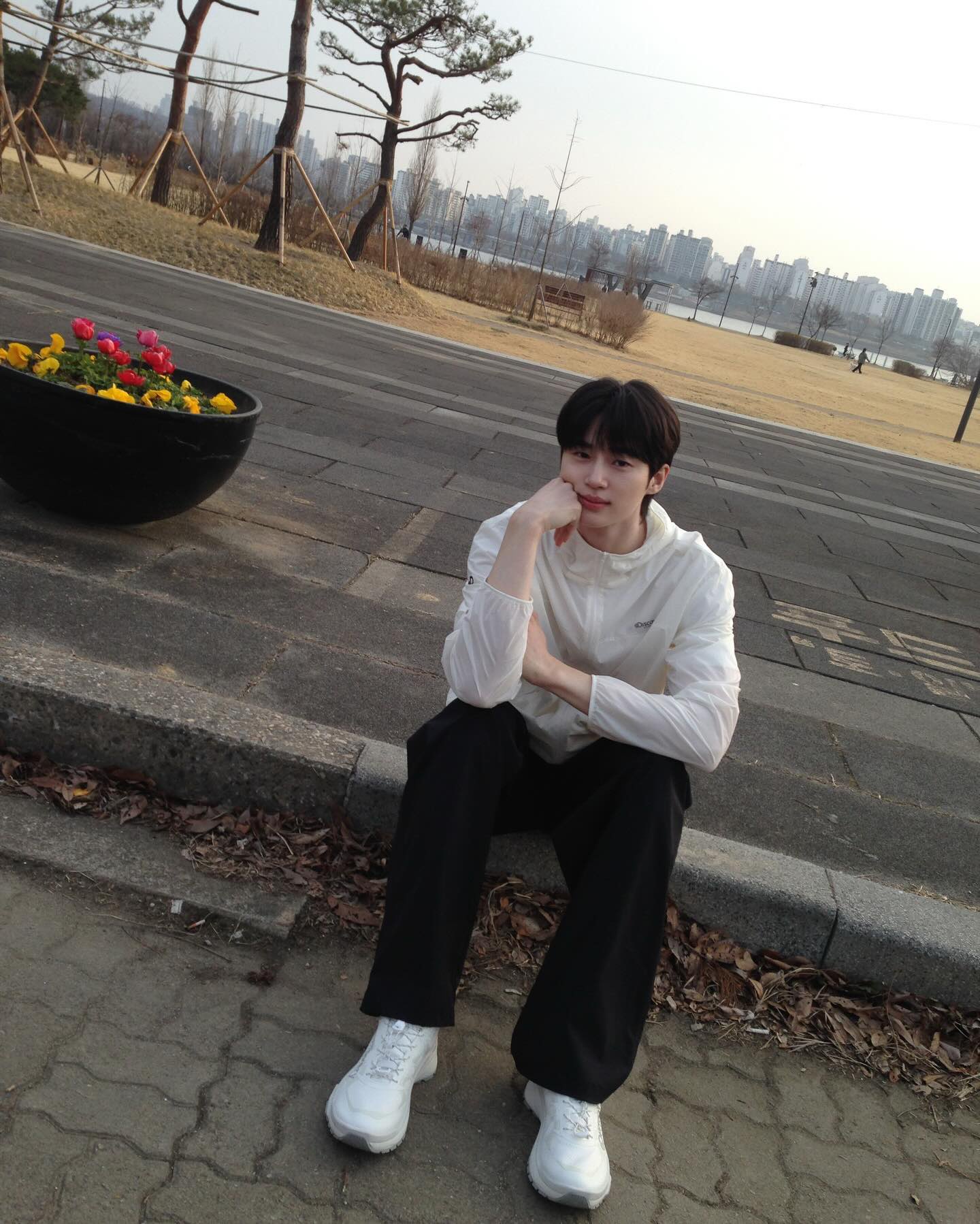 [잡담] 나도 변우석 보고싶다 실물 | 인스티즈