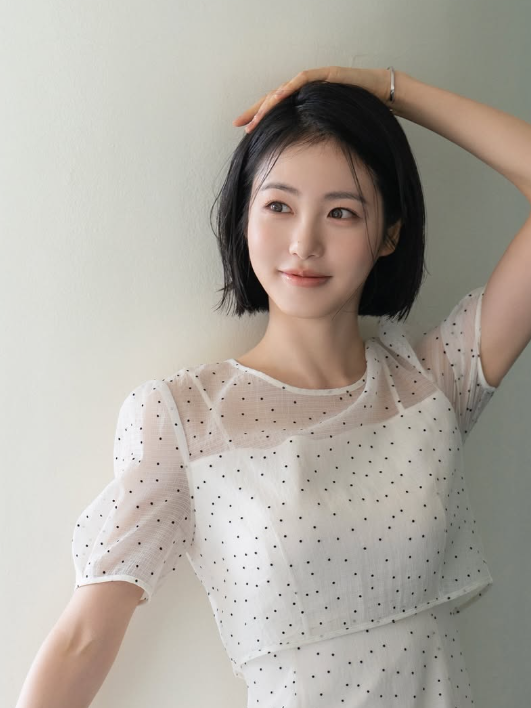 [잡담] 단발 골라줘!!!❤️🥺💕💕👍 오늘 6시 예약이닷 | 인스티즈