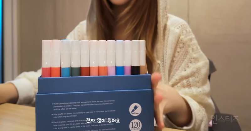 언어재능 (6개국어) + 미술 재능까지 있는 멤버 | 인스티즈
