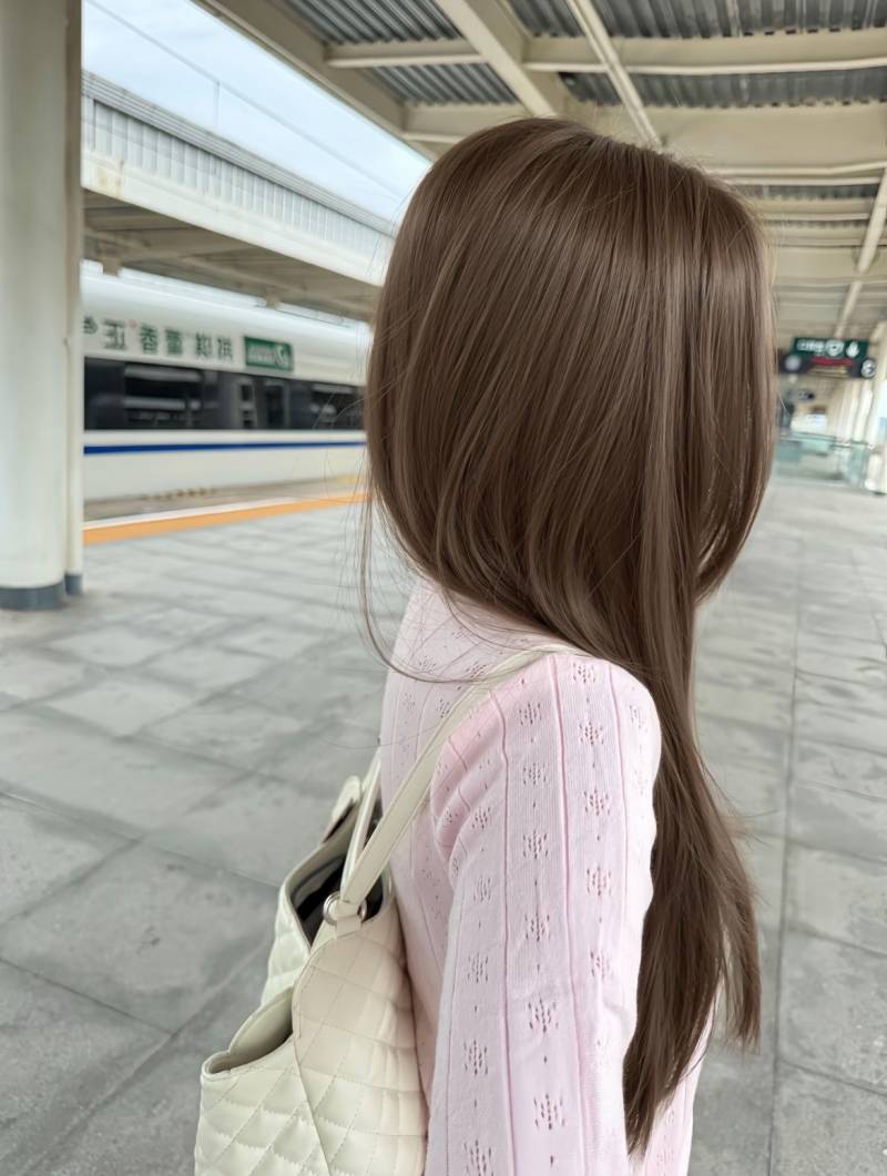 [잡담] 이런 느낌으로 뒷모습만 봐도 예쁠것같은사람 있지 않아? | 인스티즈