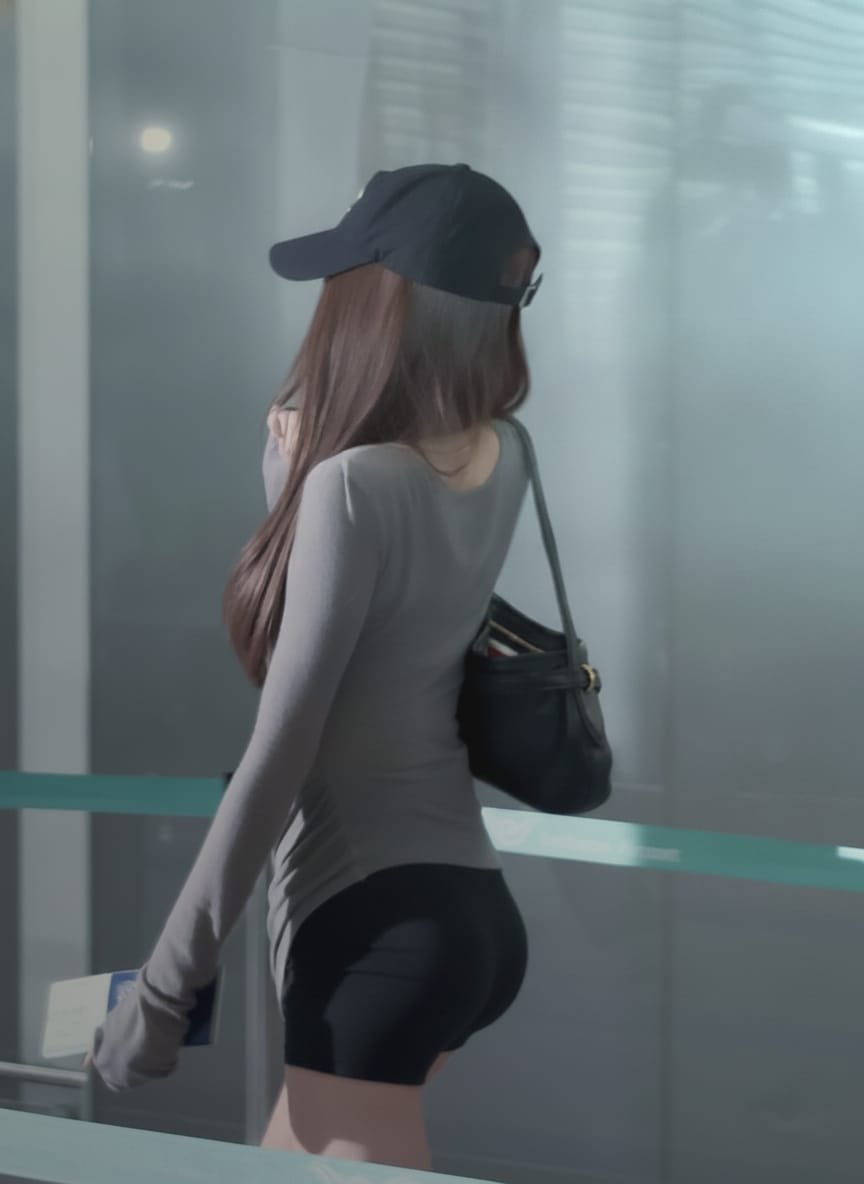 [잡담] 장원영 이 바지 어디걸까 | 인스티즈