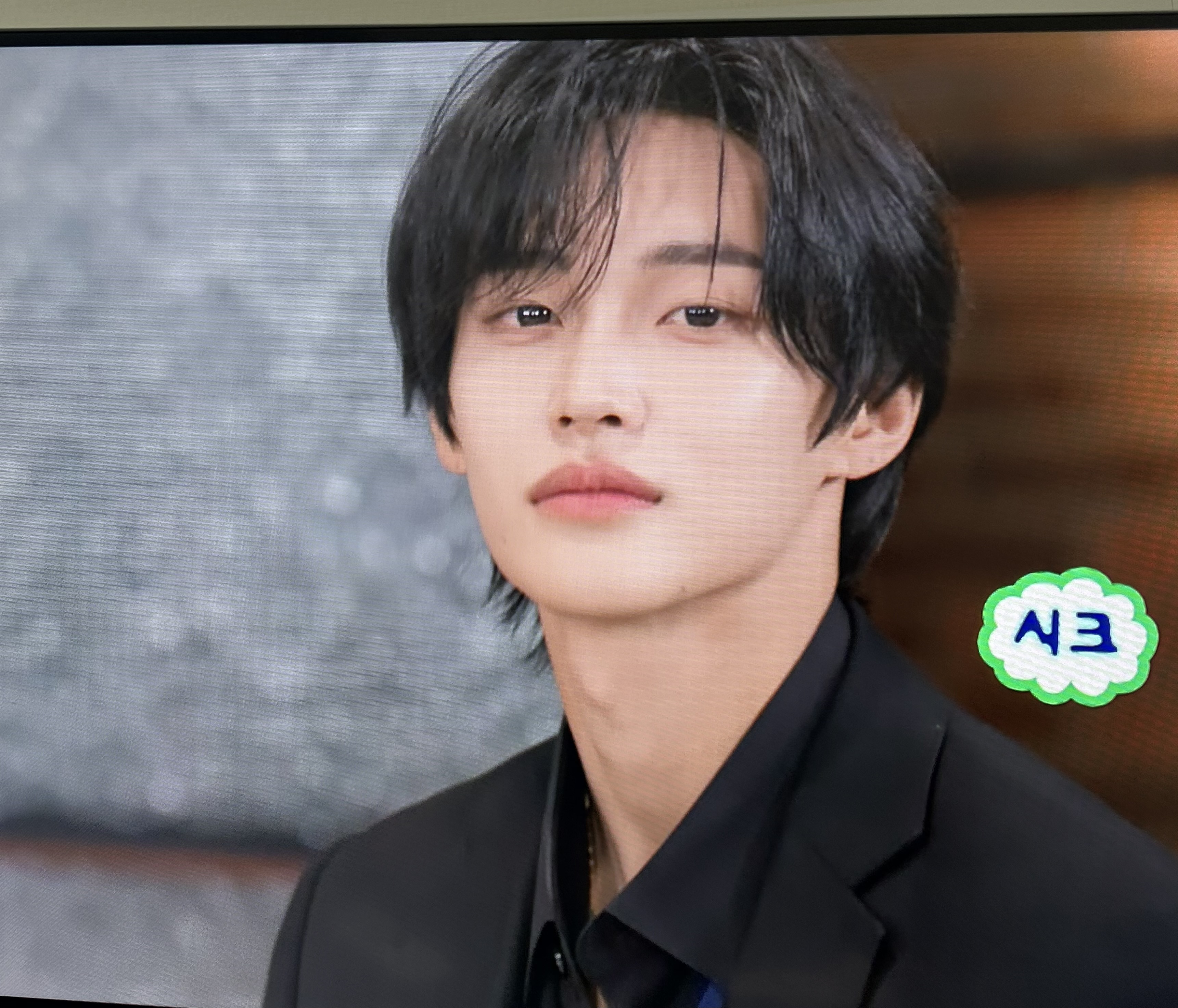 [잡담] 와 나 하와수 유튭 보는데 원빈 진짜 잘생겼다 | 인스티즈
