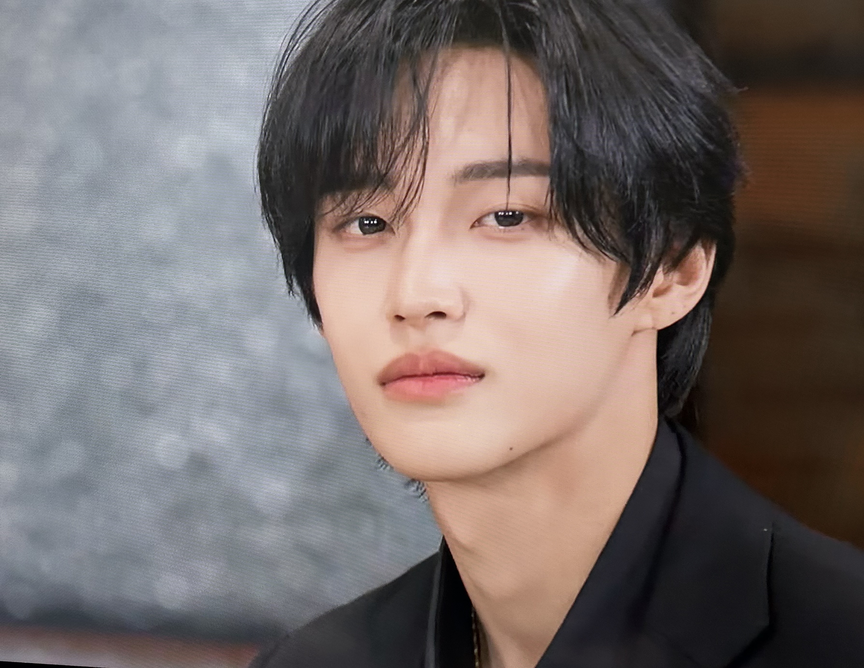[잡담] 와 나 하와수 유튭 보는데 원빈 진짜 잘생겼다 | 인스티즈