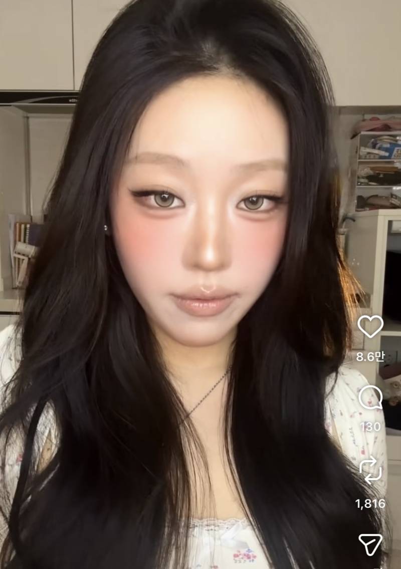 [잡담] 엥 인스타 이런 여자들 도대체 뭐로 찍는걸까 아는 사람?? | 인스티즈
