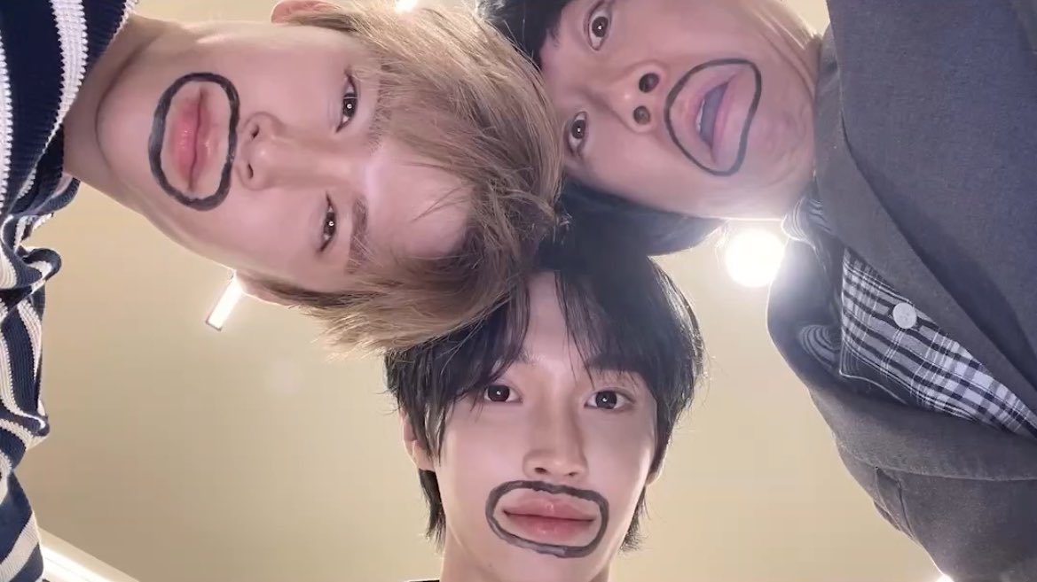 [잡담] 깨면 안 되는데 깬 것 같음 | 인스티즈