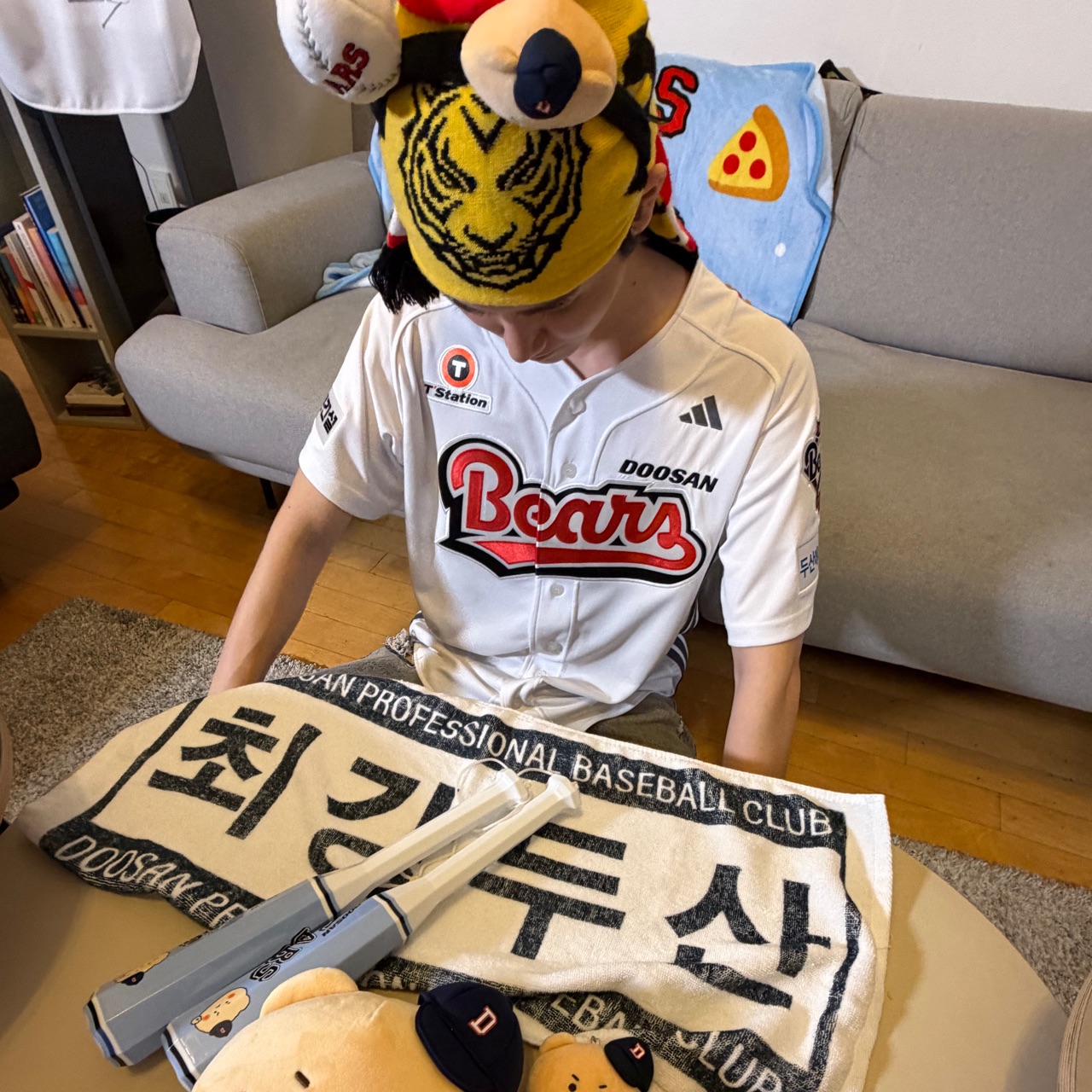 [잡담] 야구 내기 져서 진 사람이 상대팀 굿즈 풀착장으로 버블 프사함ㅋㅋㅋ | 인스티즈