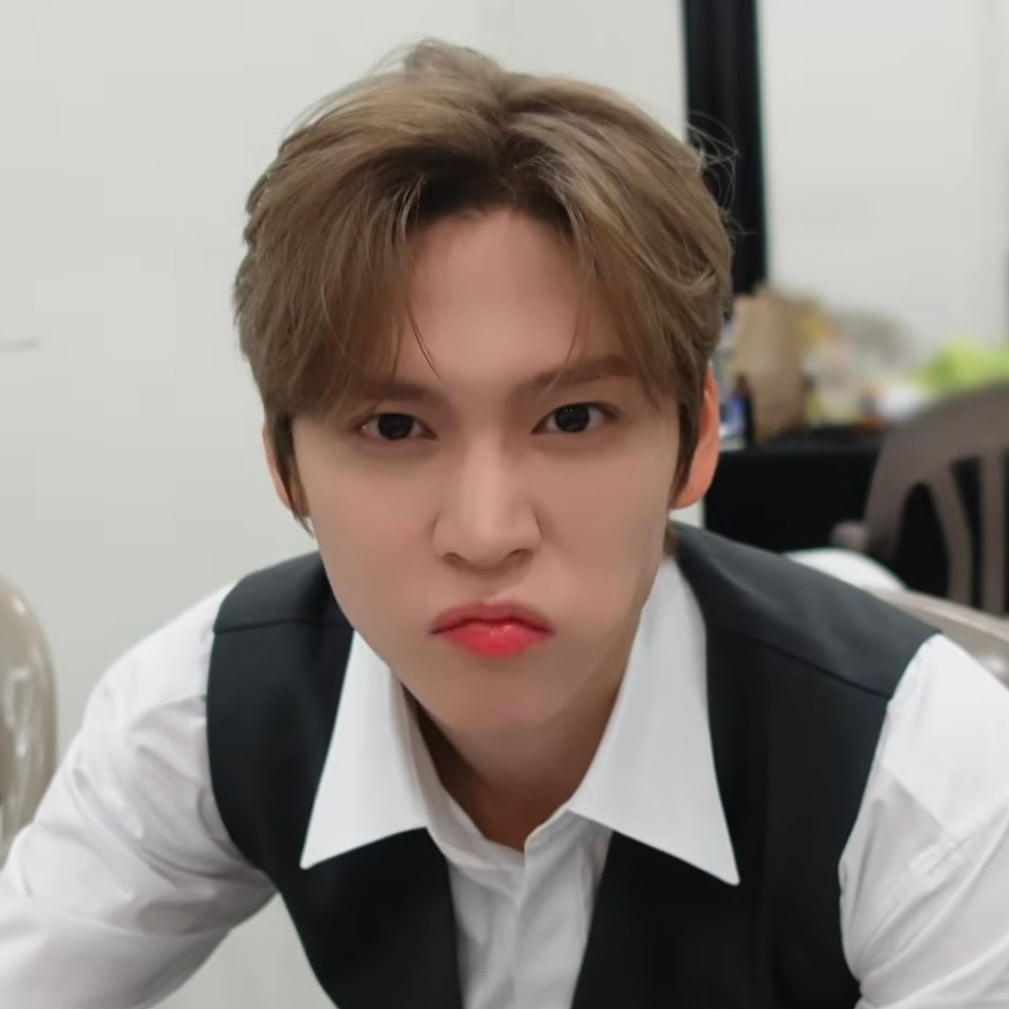 [잡담] 은석이 만두 먹는데 이렇게 졸귀라고 | 인스티즈