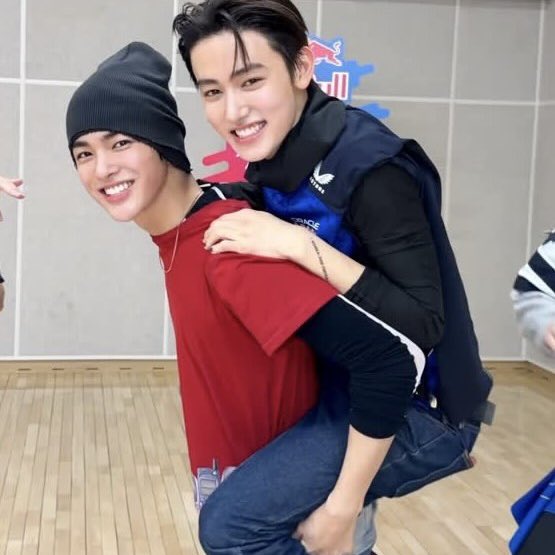 [잡담] 코르티스 짱구랑 철수 | 인스티즈