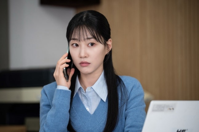 [정보/소식] 아파트) '아파트' 하윤경, 변호사 시험 장수생 강하리로 완벽 변신 | 인스티즈