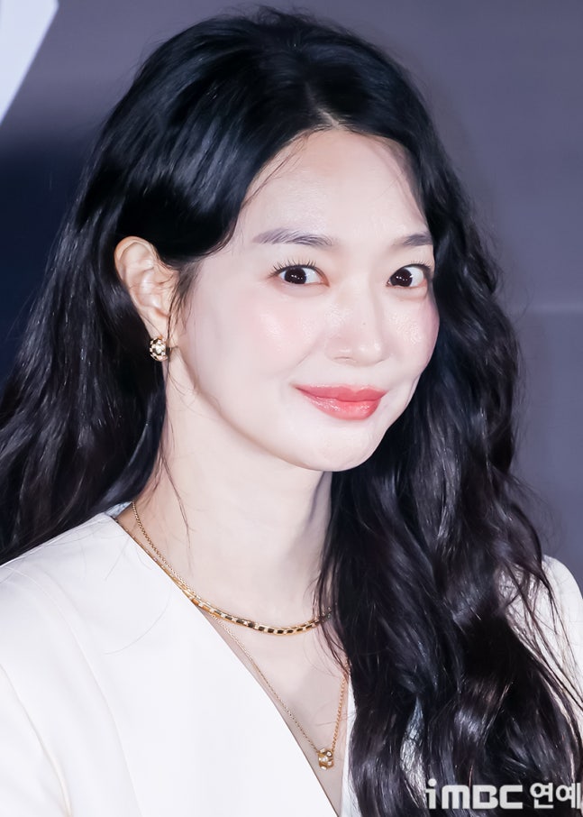 [잡담] 신민아) 오늘자 눈동자 기자간담회 참석한 신민아 기사사진 | 인스티즈