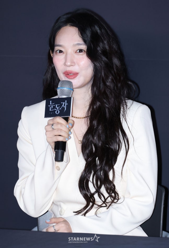 [잡담] 신민아) 오늘자 눈동자 기자간담회 참석한 신민아 기사사진 | 인스티즈